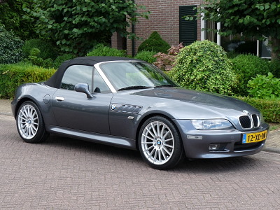 BMW Z3 1.9 Stahlgrau bj. 2000 , klik voor info en foto's